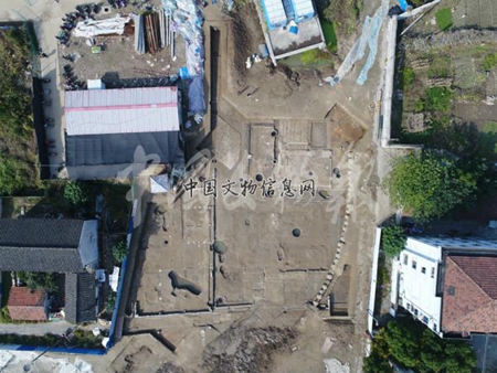 大元.倉：太倉樊村元代遺址出土磁器精粹(中国語) 大元.倉：太倉樊村元代遺址出土磁器精粹(中国語) - メルカリ